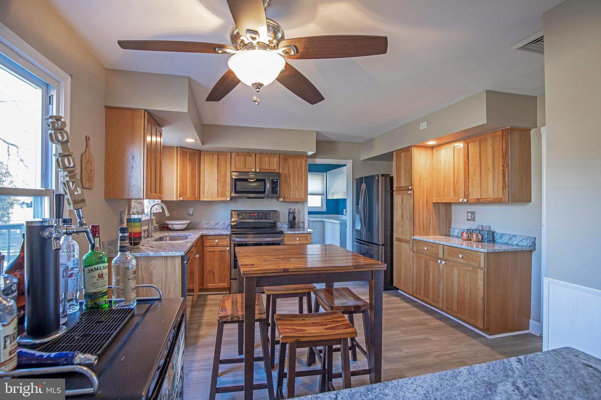 1070 Lavera Road Warminster, PA 18974 - Photo 8 of 31 Granite Counters