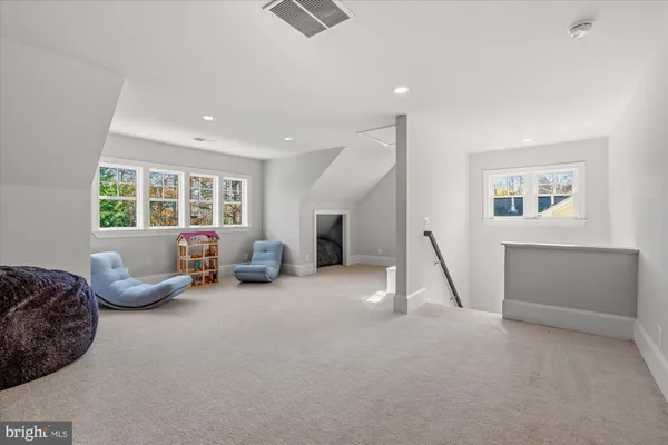 $2,375,000 | 702 Enderby Drive, Alexandria, VA 22302