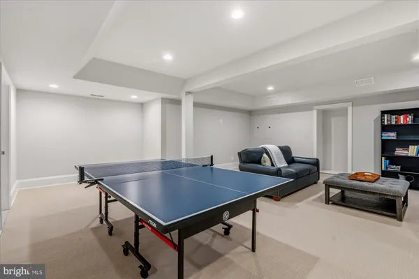 $2,375,000 | 702 Enderby Drive, Alexandria, VA 22302