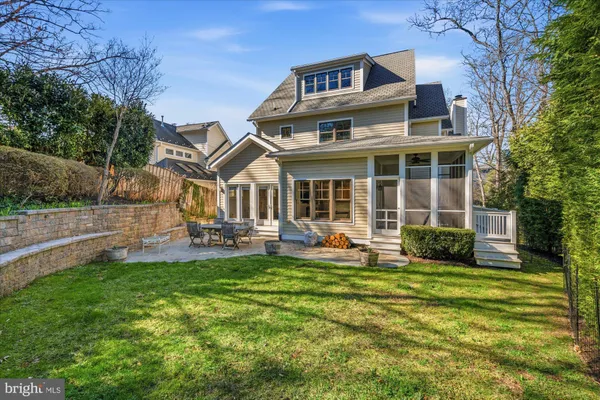 $2,375,000 | 702 Enderby Drive, Alexandria, VA 22302