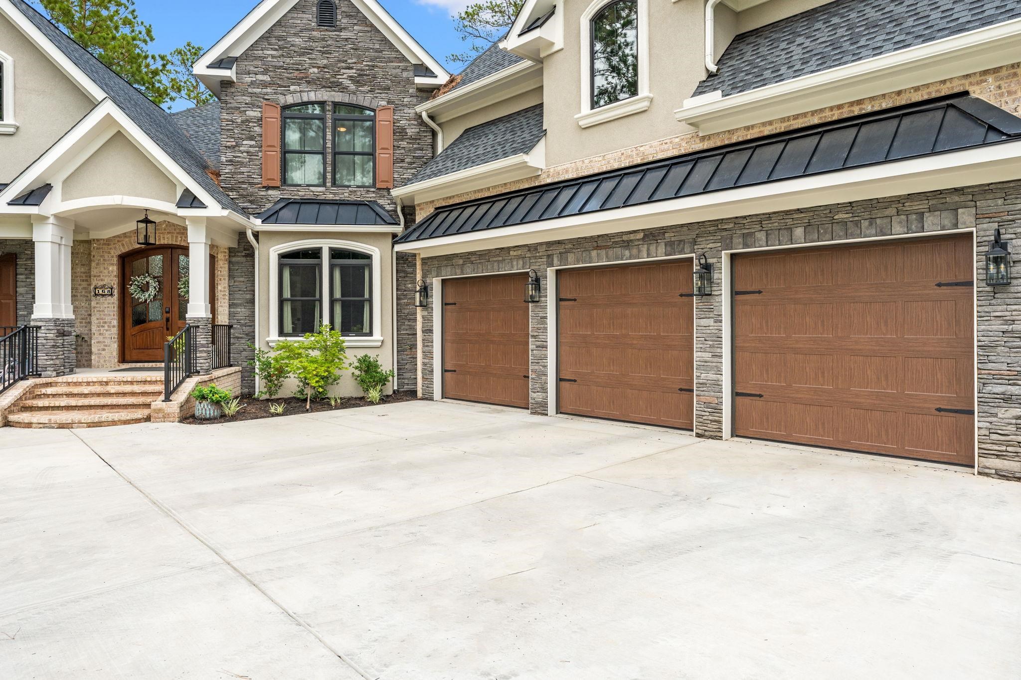 168 Low Country Loop Murrells Inlet, SC 29576 - Photo 2 of 42