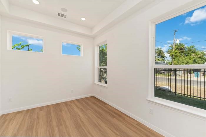 4710 Mallow Street, Unit B Houston, TX 77033 - Photo 22 of 24