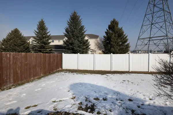 $274,000 | 1618 Suntree Drive, West Fargo, ND 58078