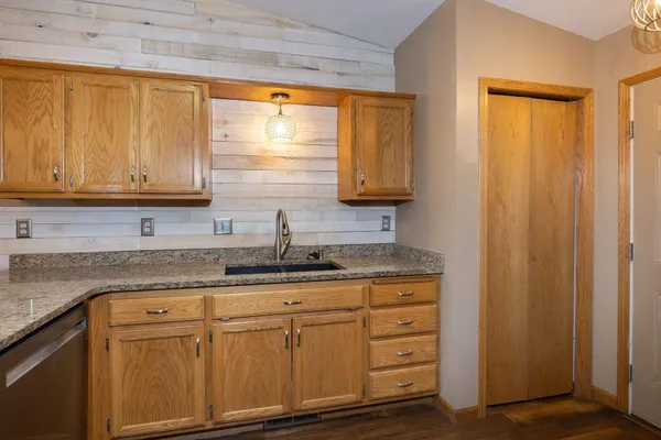 $274,000 | 1618 Suntree Drive, West Fargo, ND 58078