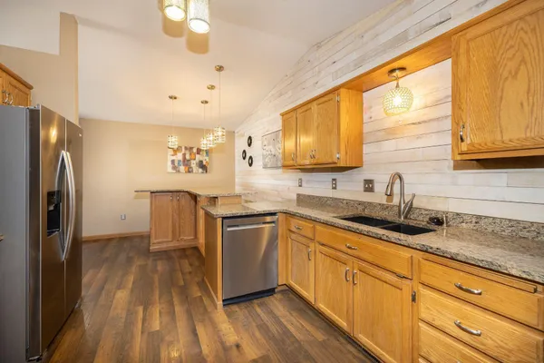 $274,000 | 1618 Suntree Drive, West Fargo, ND 58078