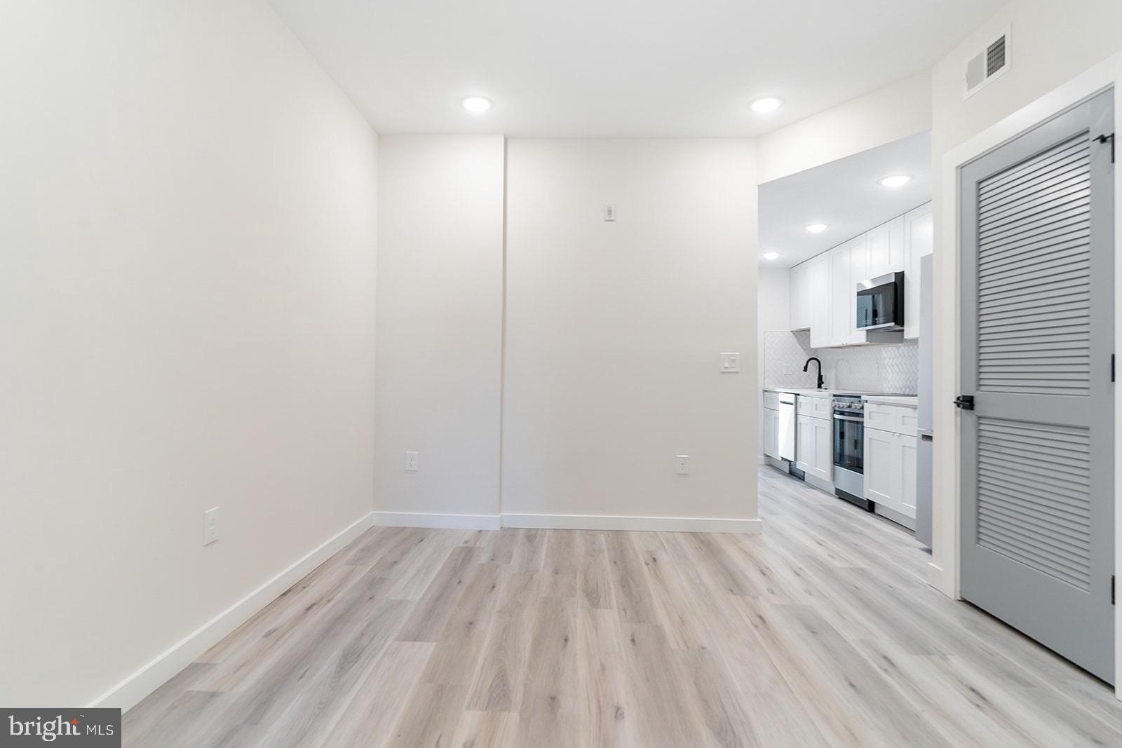 2104 South 20th Street Philadelphia, PA 19145 - Photo 15 of 76