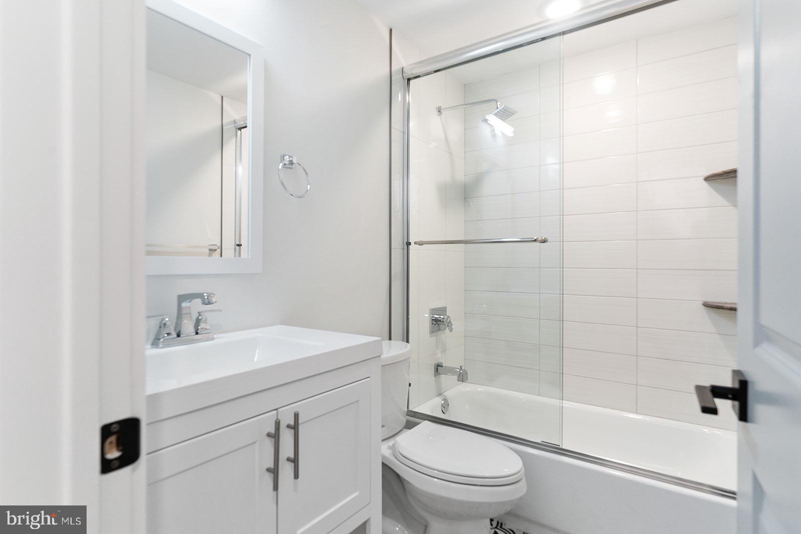 2104 South 20th Street Philadelphia, PA 19145 - Photo 16 of 76