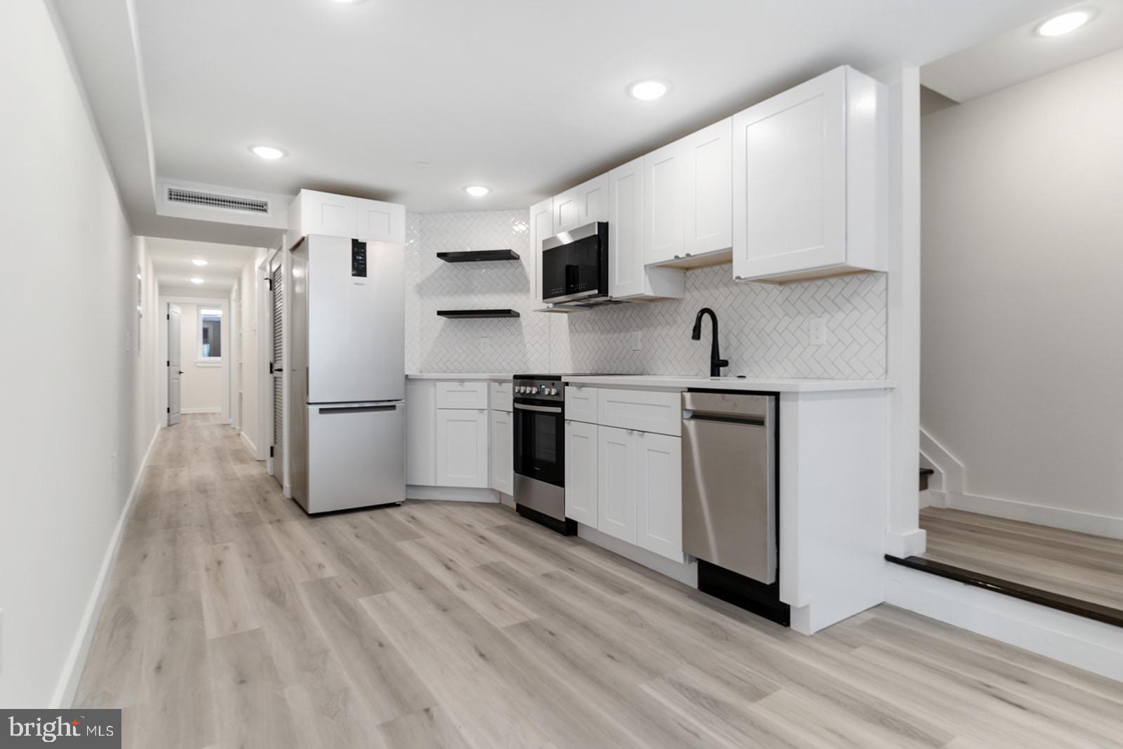 2104 South 20th Street Philadelphia, PA 19145 - Photo 29 of 76