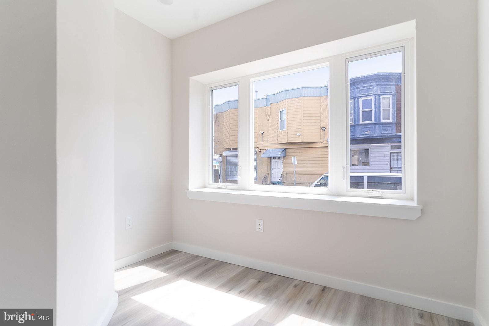 2104 South 20th Street Philadelphia, PA 19145 - Photo 3 of 76