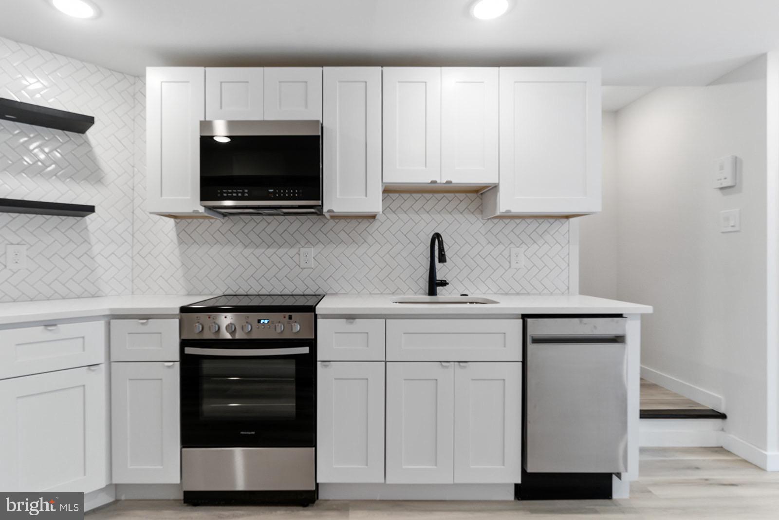 2104 South 20th Street Philadelphia, PA 19145 - Photo 33 of 76