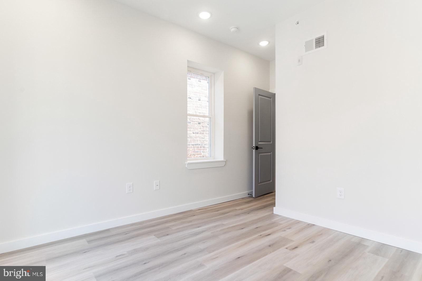 2104 South 20th Street Philadelphia, PA 19145 - Photo 70 of 76