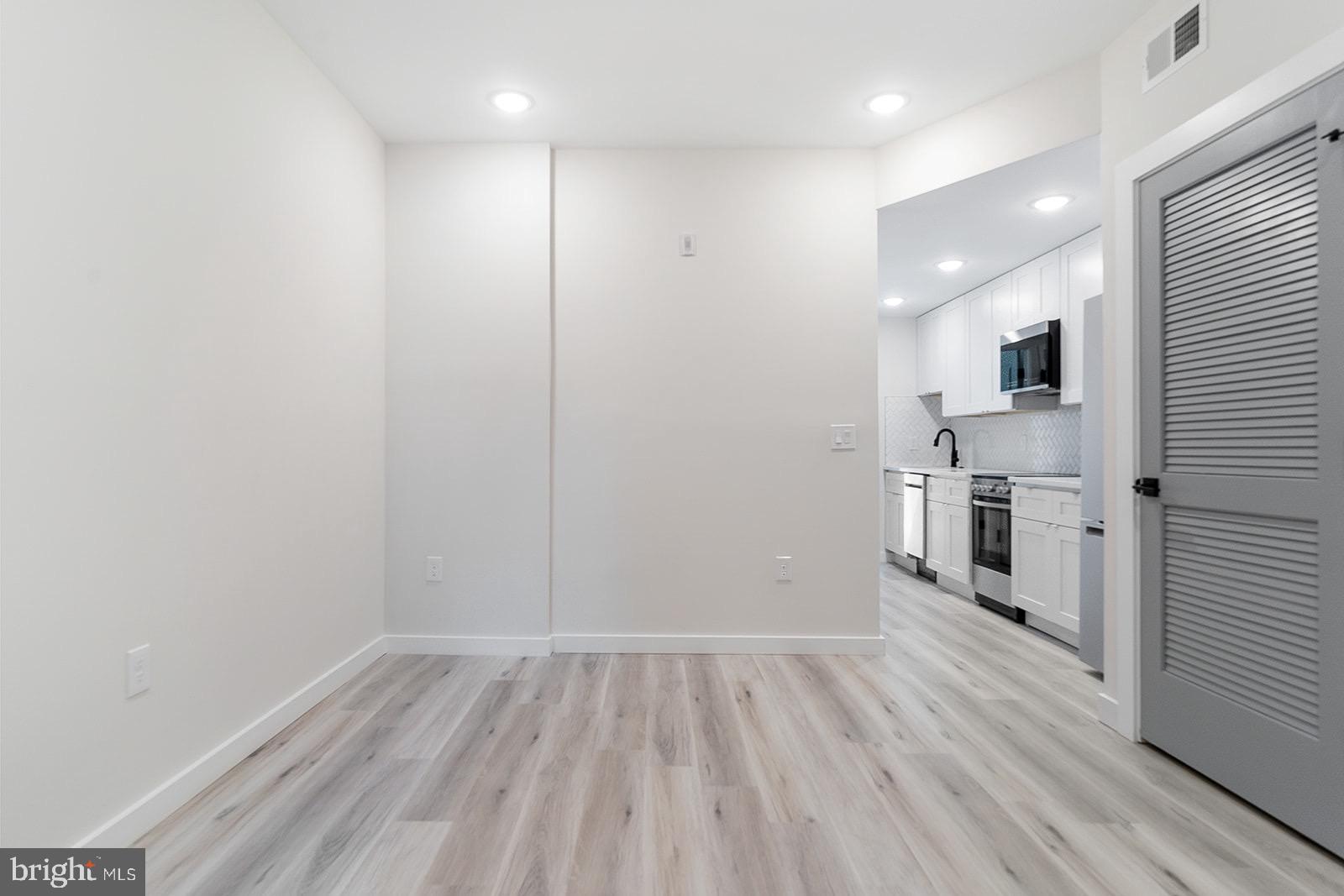 2104 South 20th Street Philadelphia, PA 19145 - Photo 10 of 76