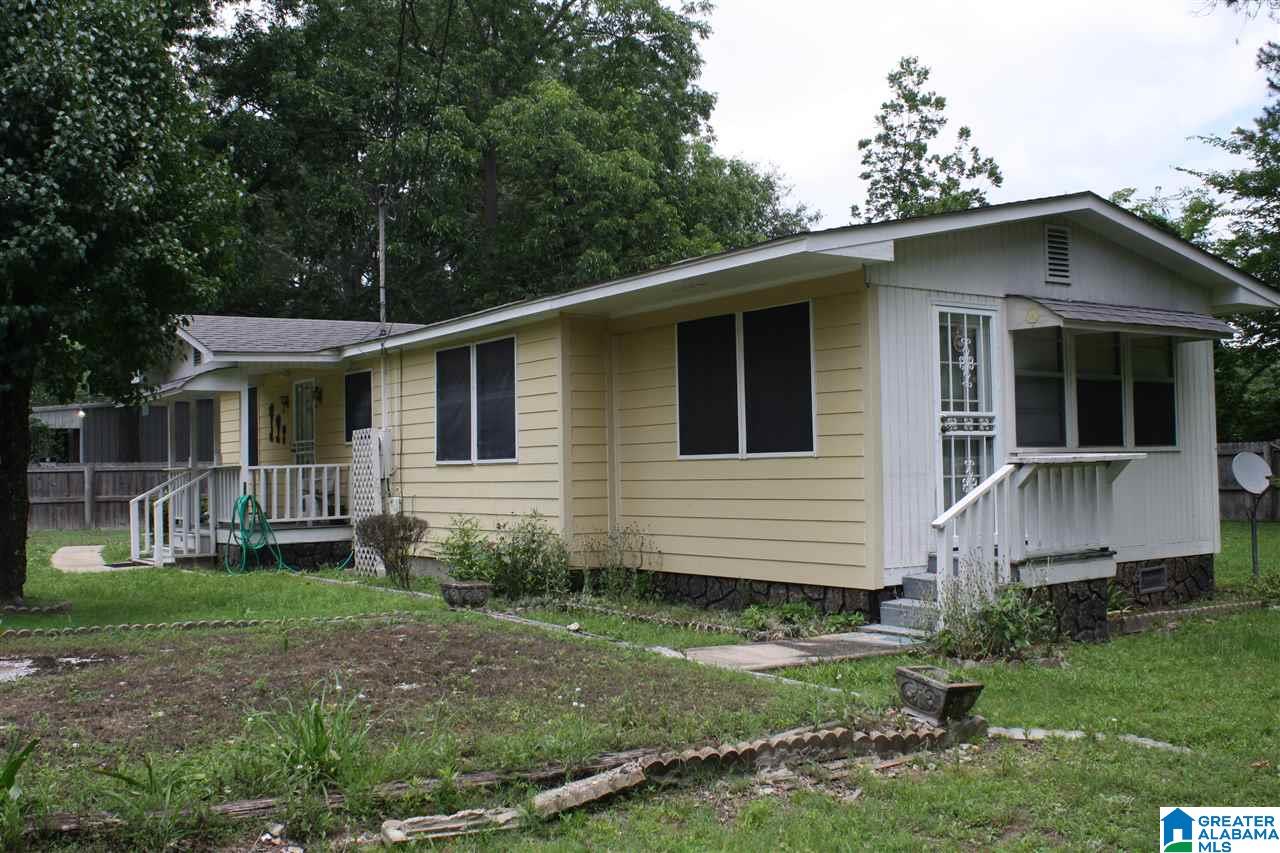 103 Taylor Street Clanton, AL 35045 - Photo 2 of 23