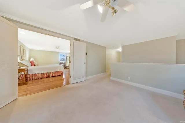 $650,000 | 8 Oak Meadow Road, Evansville, IN 47725