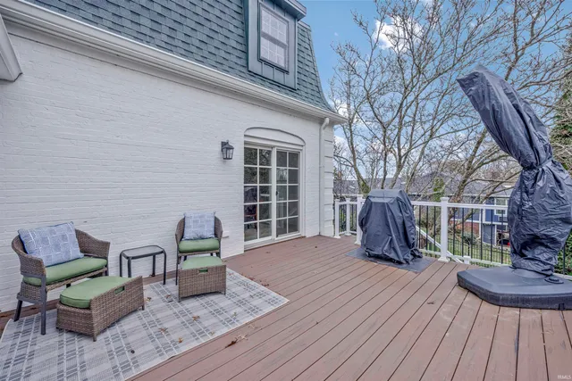 $650,000 | 8 Oak Meadow Road, Evansville, IN 47725