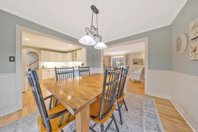 $650,000 | 8 Oak Meadow Road, Evansville, IN 47725