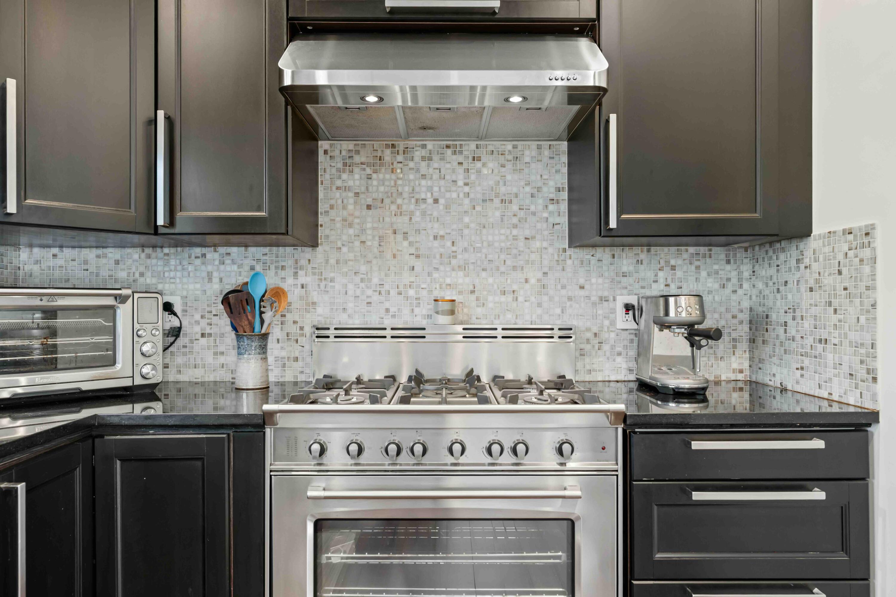 941 Weldon Road Santa Barbara, CA 93109 - Photo 22 of 43 Kitchen appliances - 941 Weldon Rd.