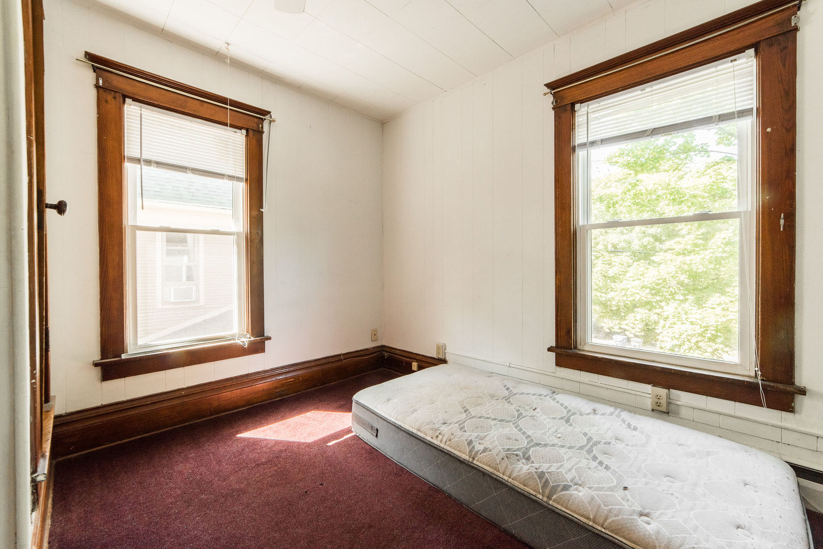 226 West Locust Street DeKalb, IL 60115 - Photo 11 of 13