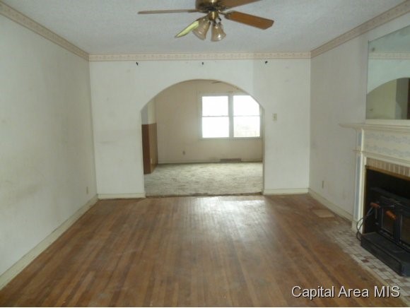 2515 East Eldorado Street Decatur, IL 62521 - Photo 3 of 5