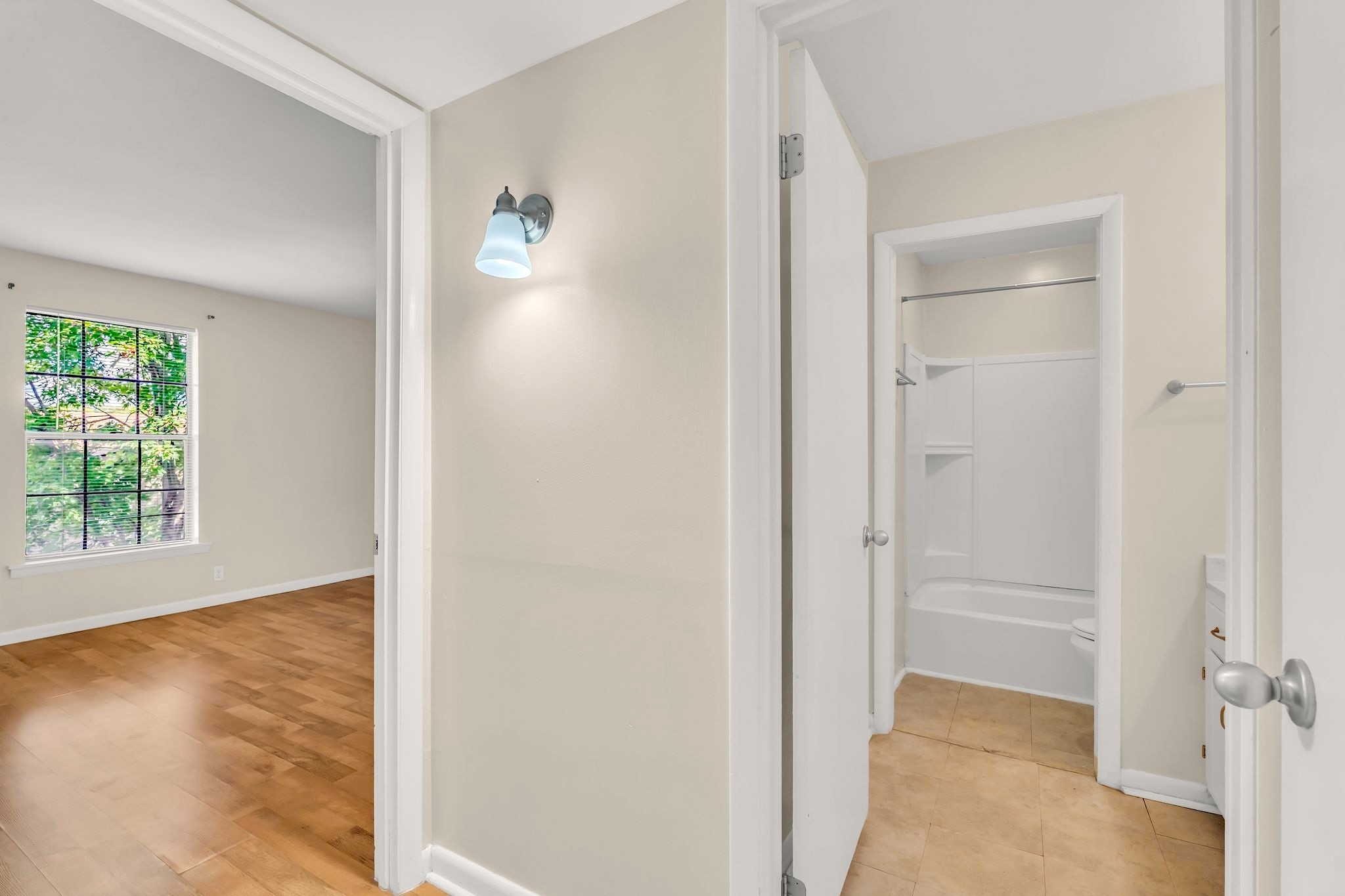 2116 Hobbs Road, Unit N19 Nashville, TN 37215 - Photo 18 of 33 a view of an empty room