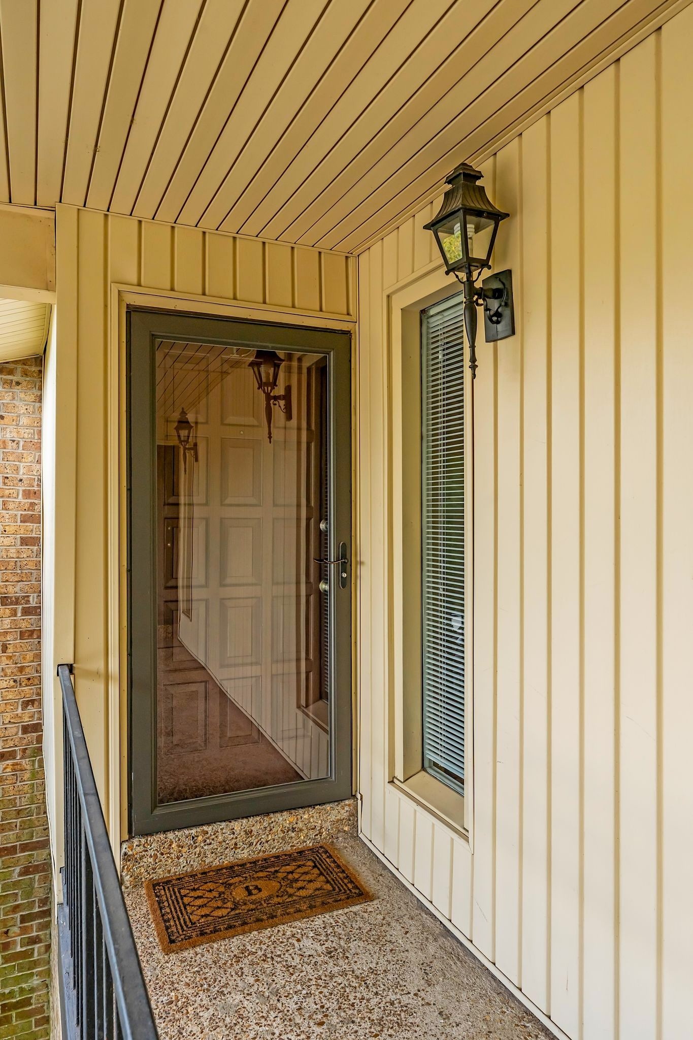 2116 Hobbs Road, Unit N19 Nashville, TN 37215 - Photo 6 of 33 a view of an entryway of the house
