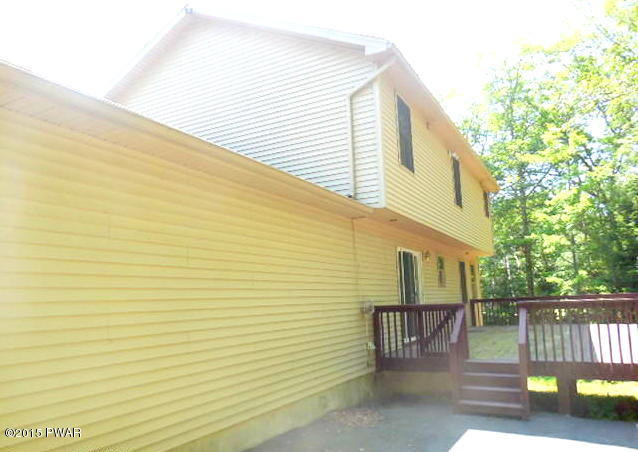 1052 Decker Road Bushkill, PA 18324 - Photo 9 of 10