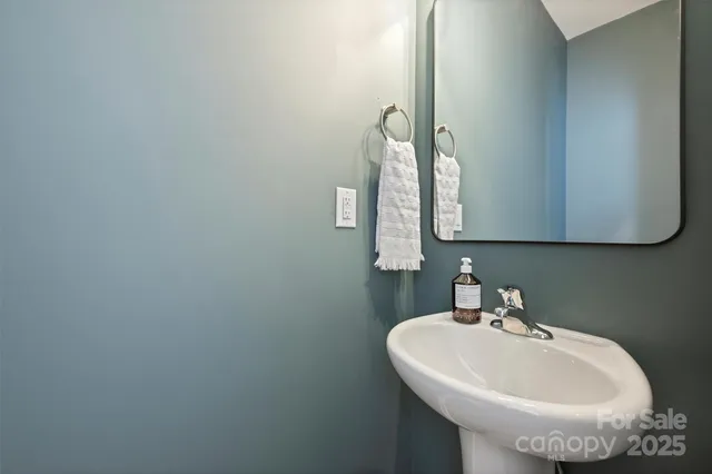 $369,000 | 2405 Via Del Conte, Charlotte, NC 28205