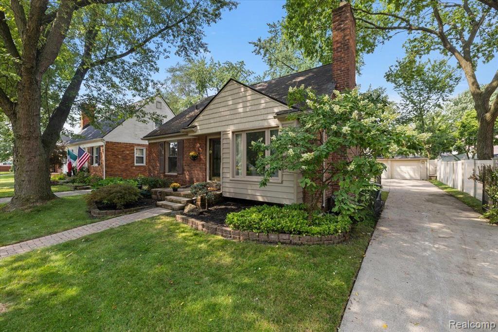 3581 Wakefield Road Berkley, MI 48072 - Photo 2 of 27