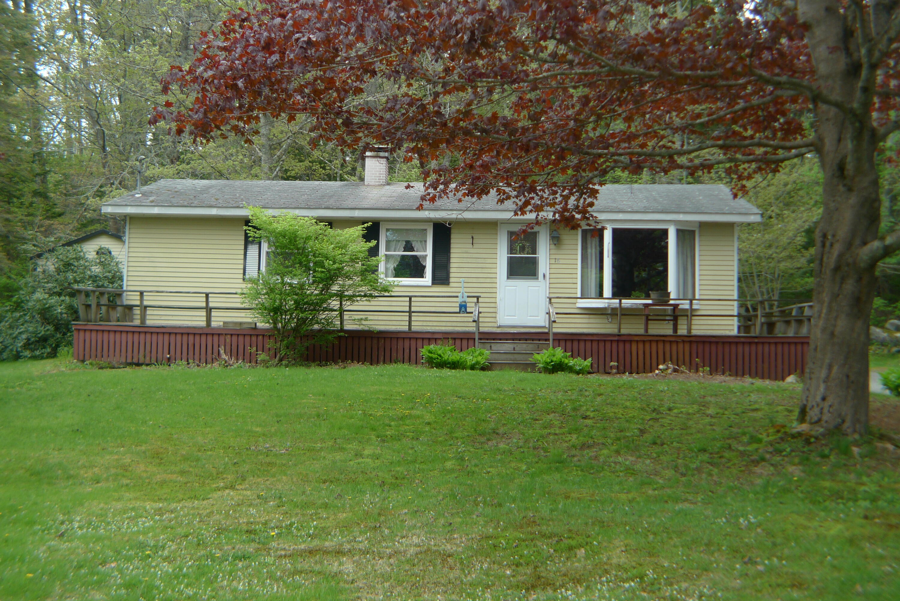16 Barrows Road Boothbay Harbor, ME 04538 - Photo 1 of 11 Front