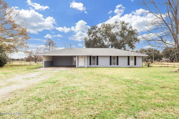 $1,800 | 2208 Segura Road, New Iberia, LA 70560