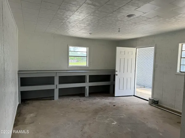 $1,800 | 2208 Segura Road, New Iberia, LA 70560
