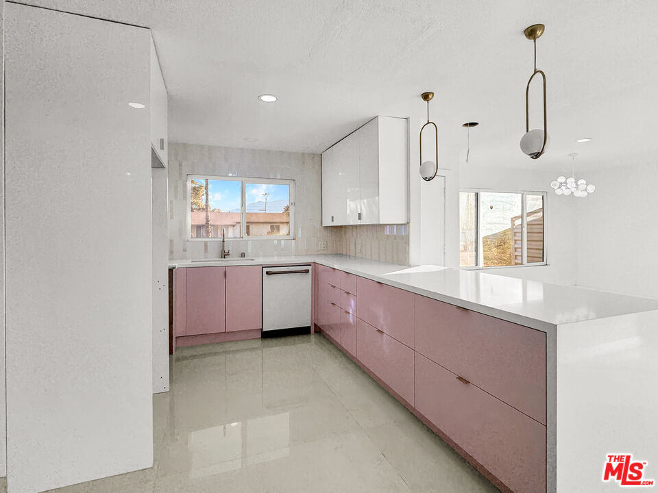 2188 East Rogers Road Palm Springs, CA 92262 - Photo 11 of 36