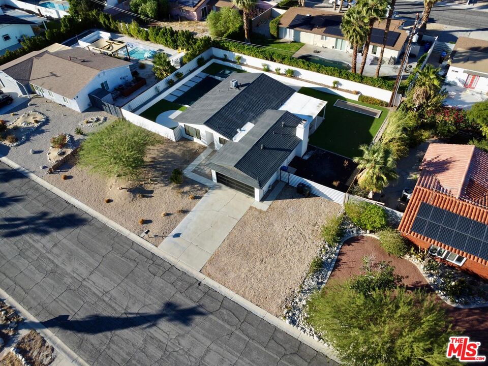 2188 East Rogers Road Palm Springs, CA 92262 - Photo 4 of 36