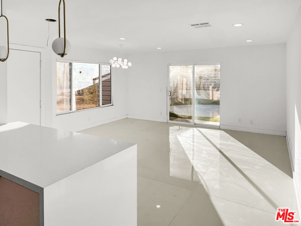 2188 East Rogers Road Palm Springs, CA 92262 - Photo 8 of 36