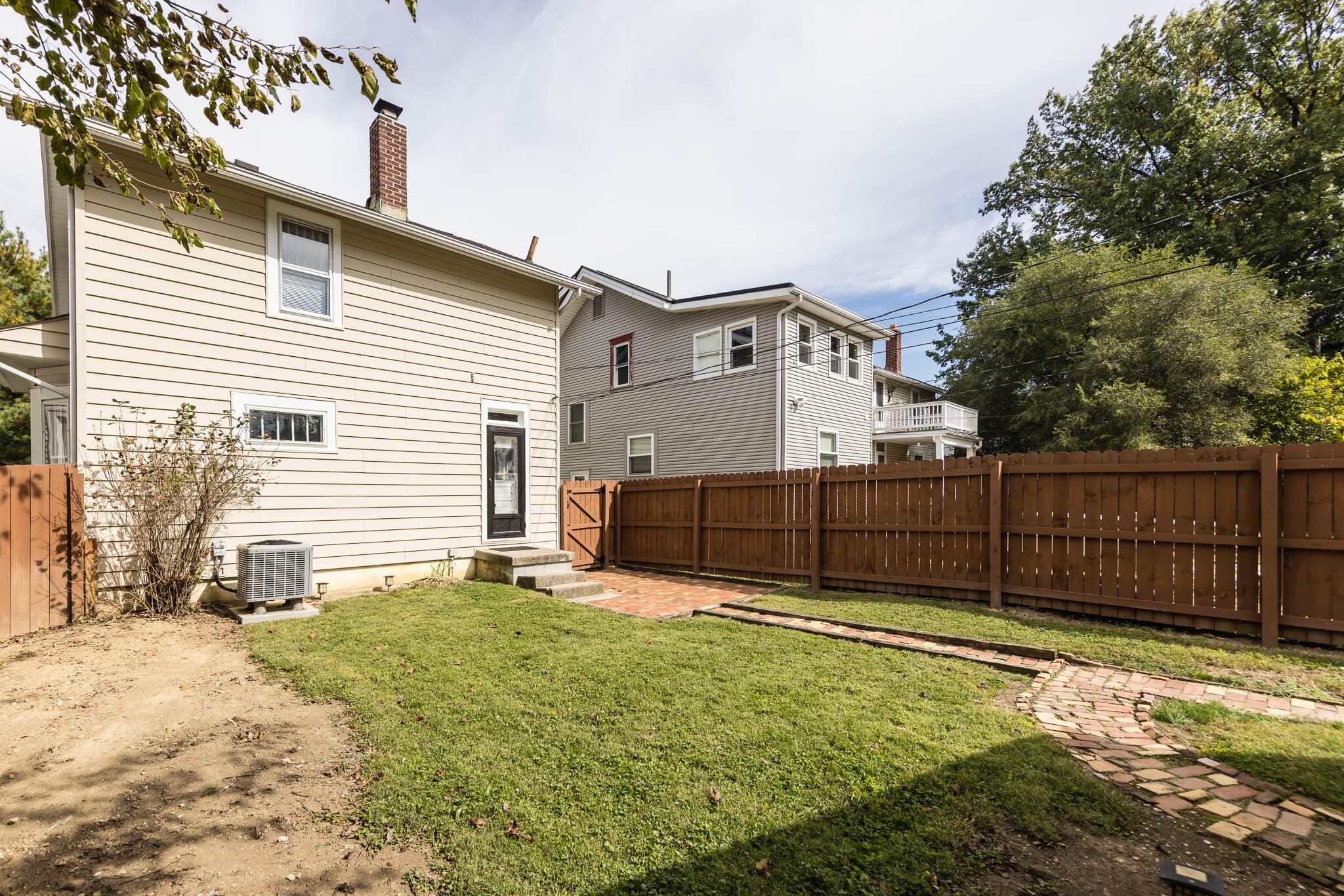 107 East Kelso Road Columbus, OH 43202 - Photo 31 of 33 107 E Kelso Rd-31