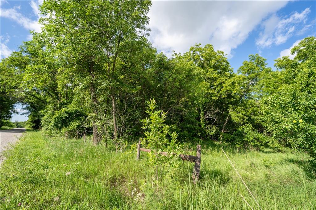 1705 Pawnee Road Pomona, KS 66076 - Photo 13 of 17