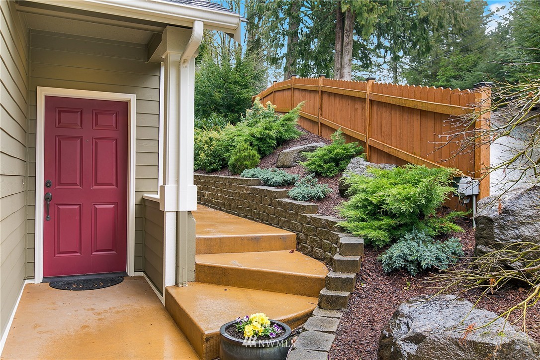 10327 Chain Lake Road Snohomish, WA 98290 - Photo 1 of 25