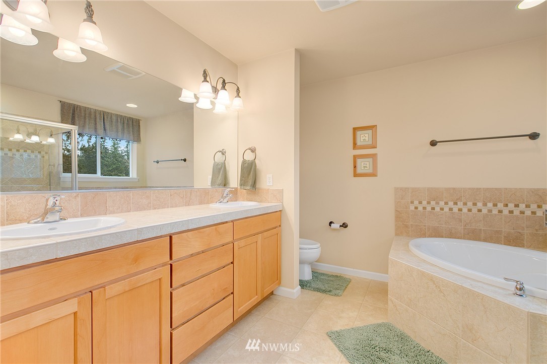 10327 Chain Lake Road Snohomish, WA 98290 - Photo 11 of 25
