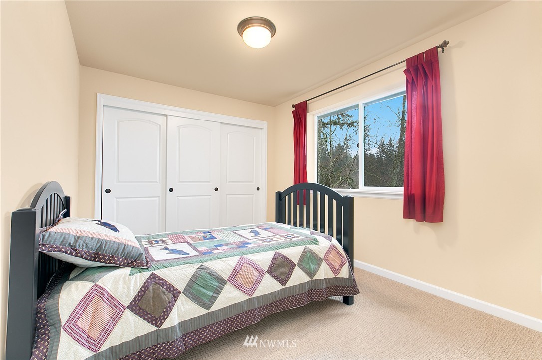 10327 Chain Lake Road Snohomish, WA 98290 - Photo 13 of 25