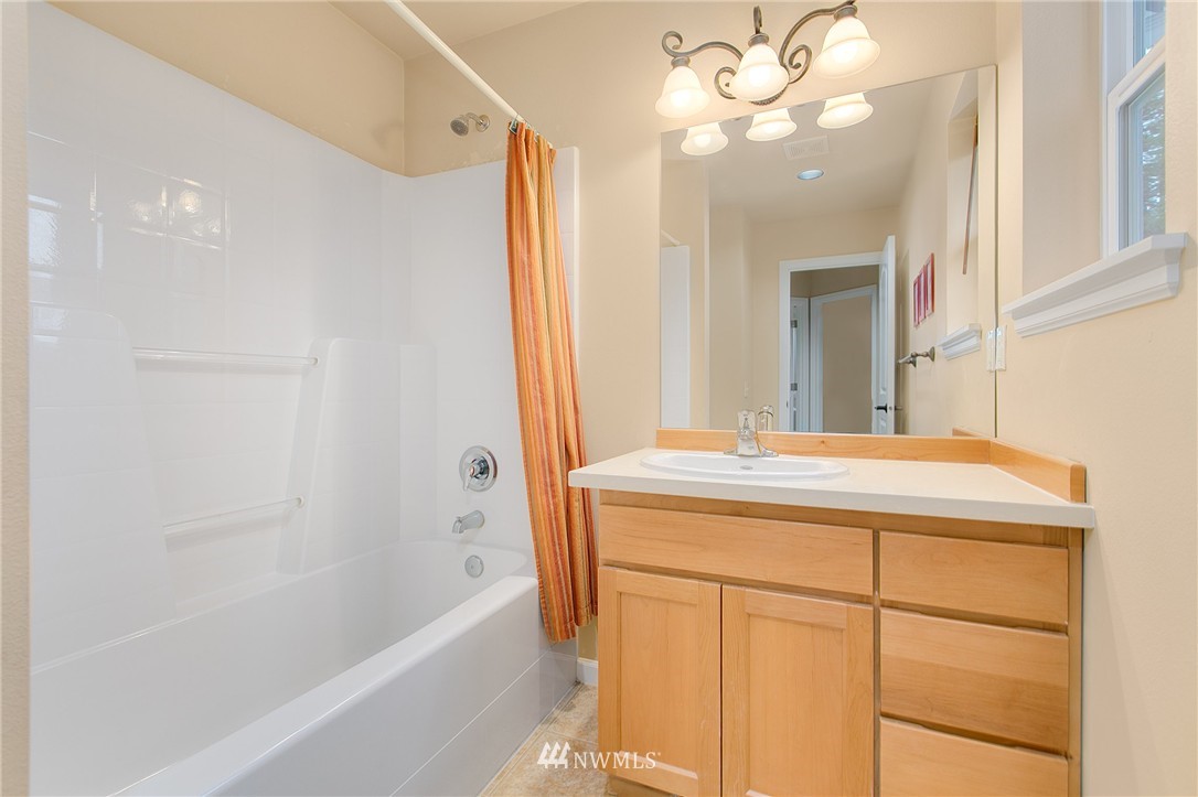 10327 Chain Lake Road Snohomish, WA 98290 - Photo 15 of 25