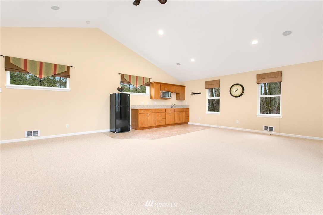 10327 Chain Lake Road Snohomish, WA 98290 - Photo 16 of 25