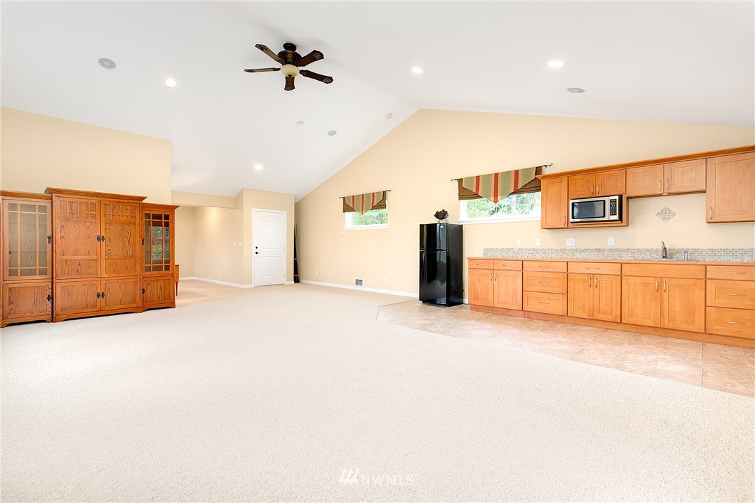 10327 Chain Lake Road Snohomish, WA 98290 - Photo 17 of 25
