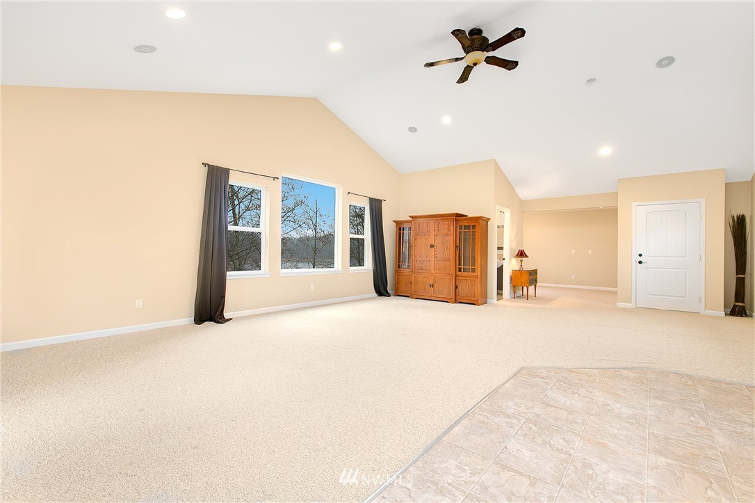 10327 Chain Lake Road Snohomish, WA 98290 - Photo 18 of 25