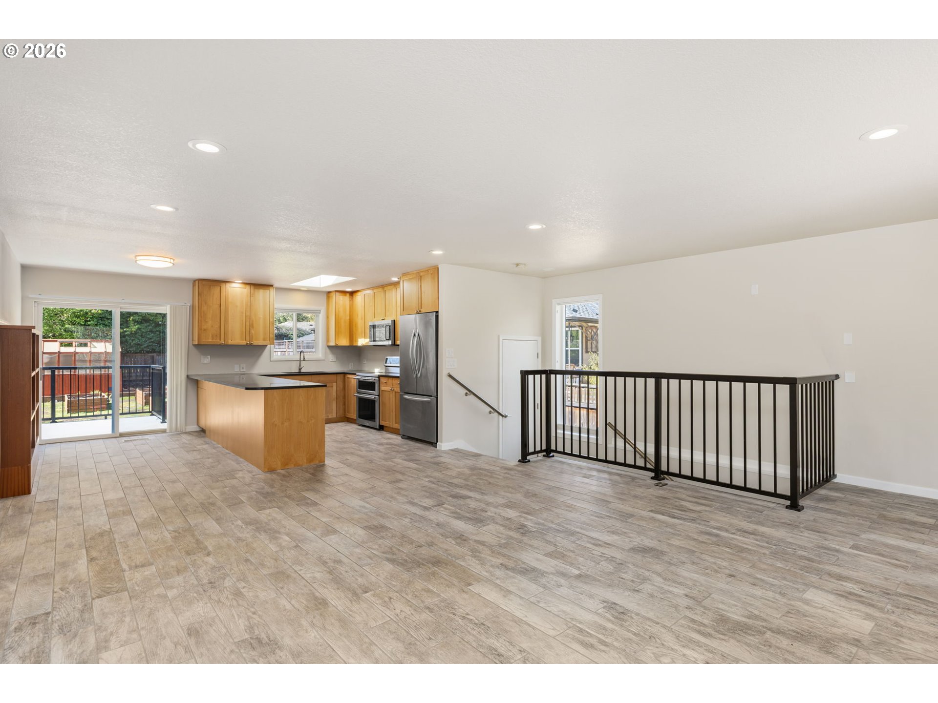 5719 Southwest 40th Avenue Portland, OR 97221 - Photo 4 of 35