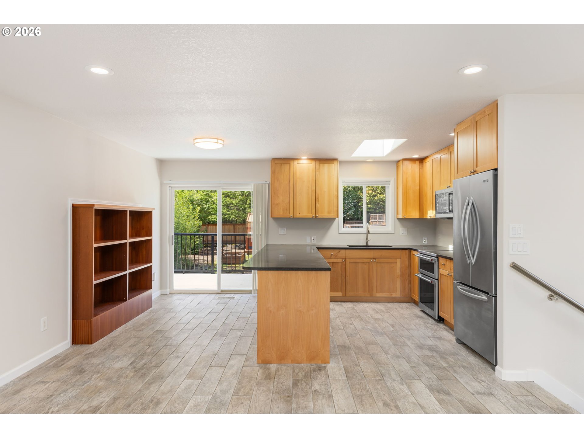 5719 Southwest 40th Avenue Portland, OR 97221 - Photo 5 of 35