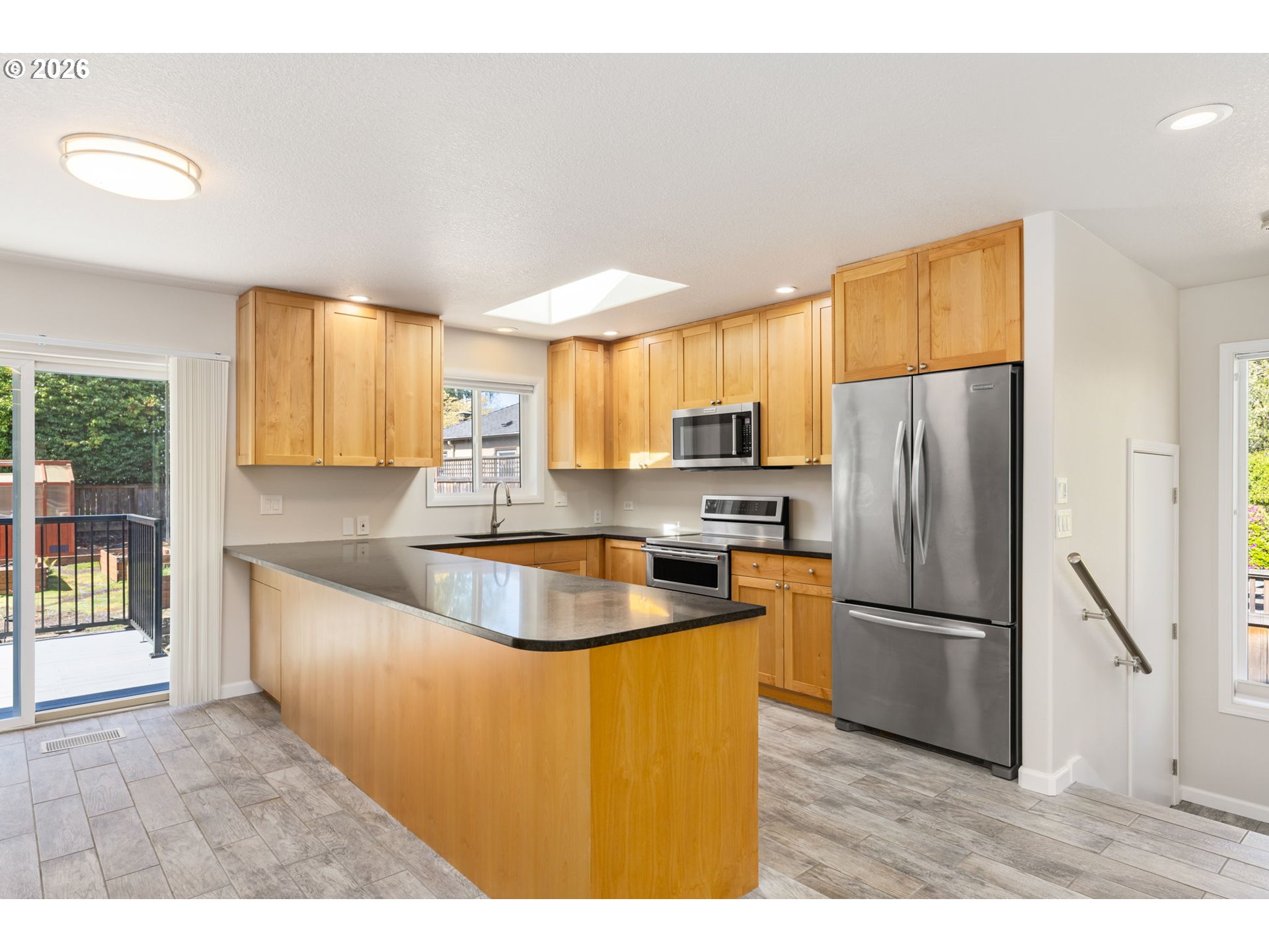 5719 Southwest 40th Avenue Portland, OR 97221 - Photo 6 of 35