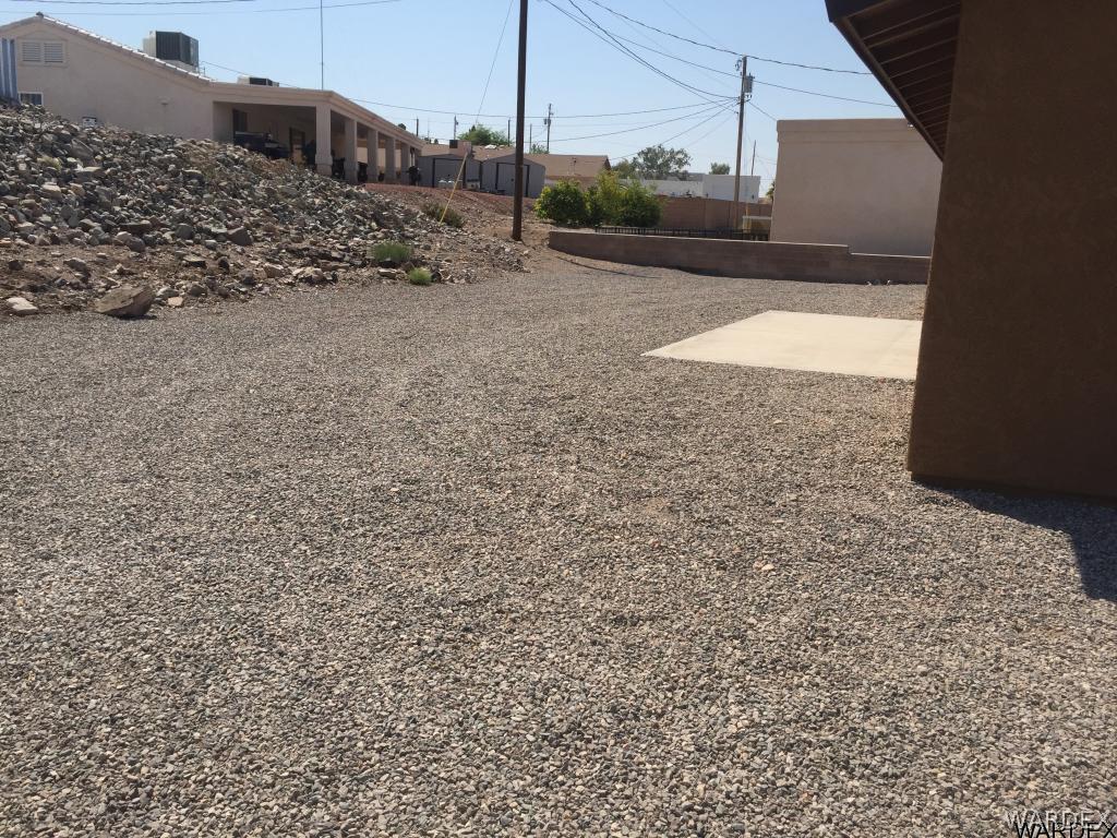 770 McCulloch Boulevard South Lake Havasu City, AZ 86406 - Photo 4 of 26 Back Yard Lots Of Room
