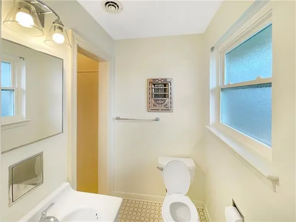 $2,000 | 1015 Homestead Avenue, Metairie, LA 70005