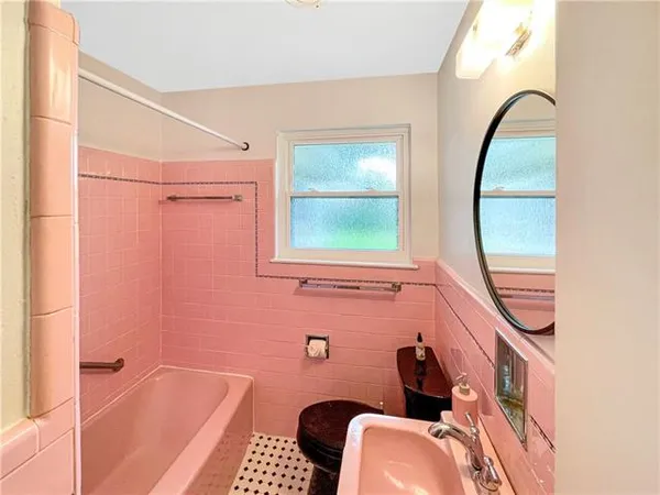 $2,000 | 1015 Homestead Avenue, Metairie, LA 70005