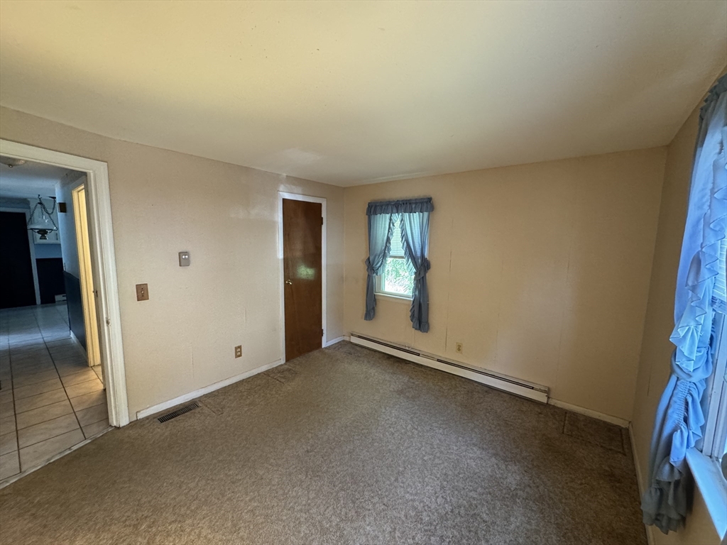 124 Sierra Vista Road Springfield, MA 01128 - Photo 8 of 17 Gallery Image 8